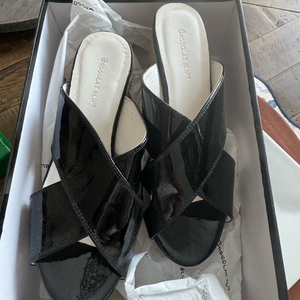 Chocolat Blu Black Mules Patent Crisscross Design